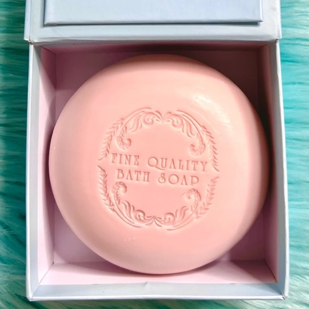 Cranberry 7.5 oz. Moisturizing Bath Bar Fine Quality Soap Made In USA